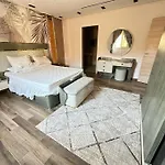 New Apartment In Pyramids Gardens Area Of Cairo