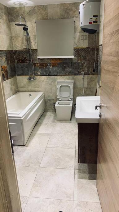 New In Pyramids Gardens Area Of