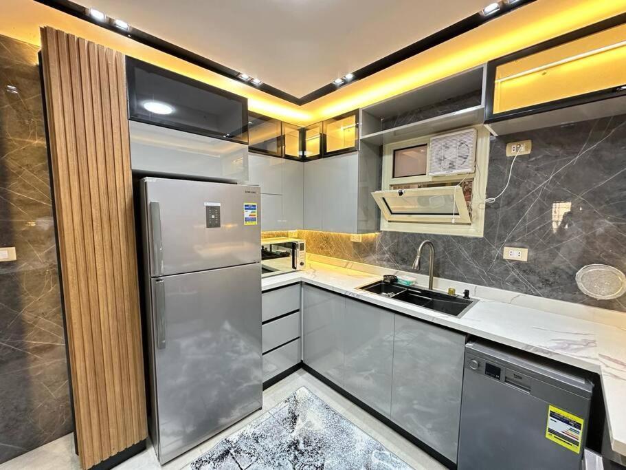New In Pyramids Gardens Area Of Apartment *