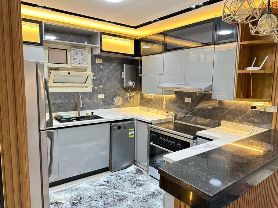 Apartment New In Pyramids Gardens Area Of