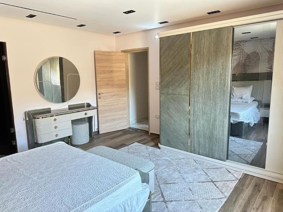 Apartment New In Pyramids Gardens Area Of