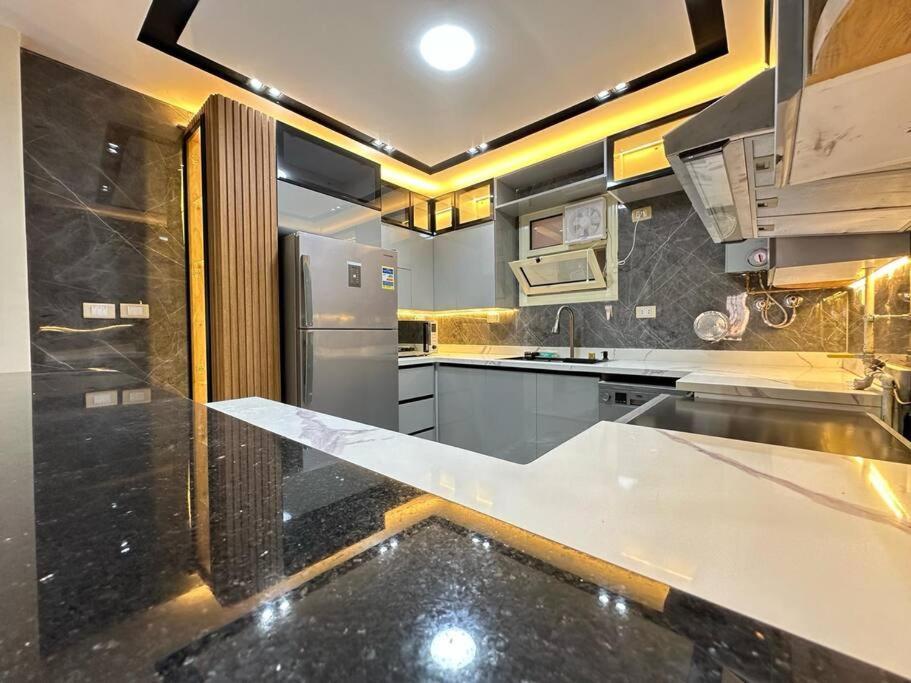 Apartment New In Pyramids Gardens Area Of Cairo